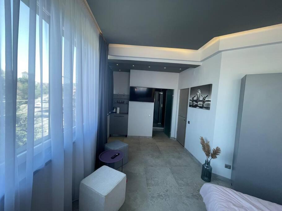 - Luminos Apartment *